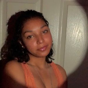 Meet your Posher, Marianna